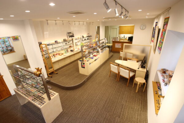 こどもメガネ専門店ノイエ・キッズ